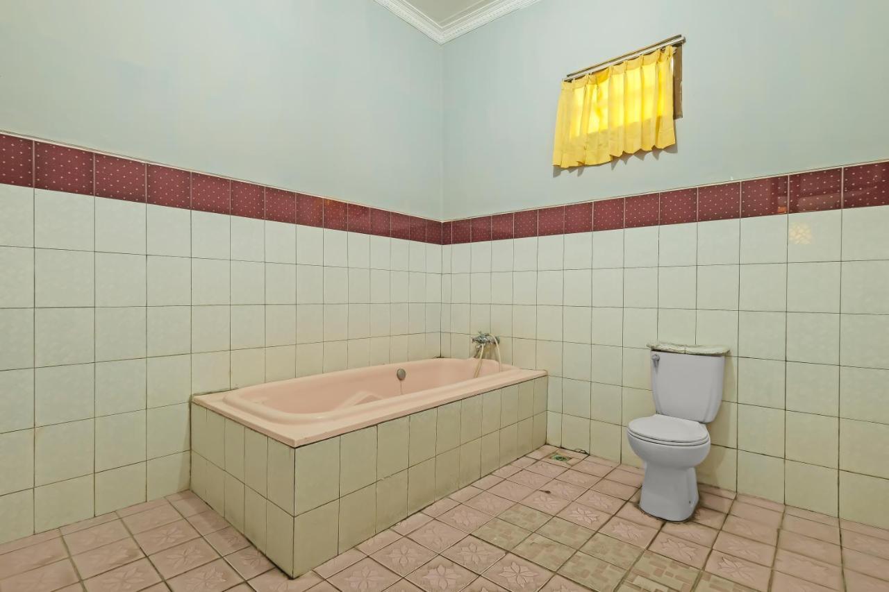 Collection O 91914 Hotel Citra Dewi 2 Int'S Semarang Ngoại thất bức ảnh