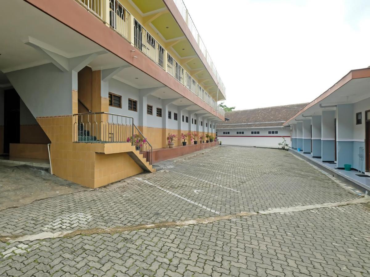 Collection O 91914 Hotel Citra Dewi 2 Int'S Semarang Ngoại thất bức ảnh